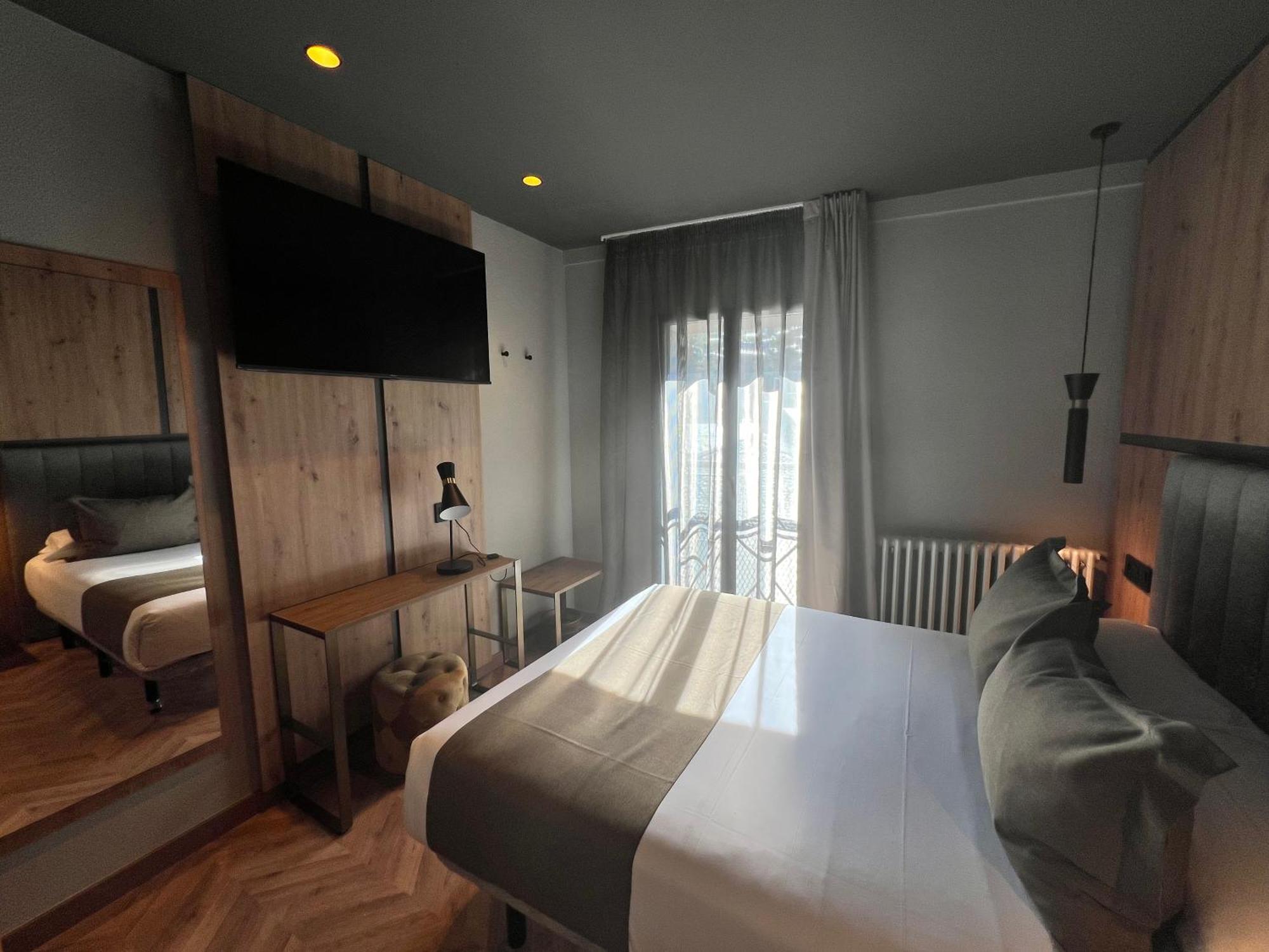 Hotel Yomo Petit Paris Encamp Exteriér fotografie