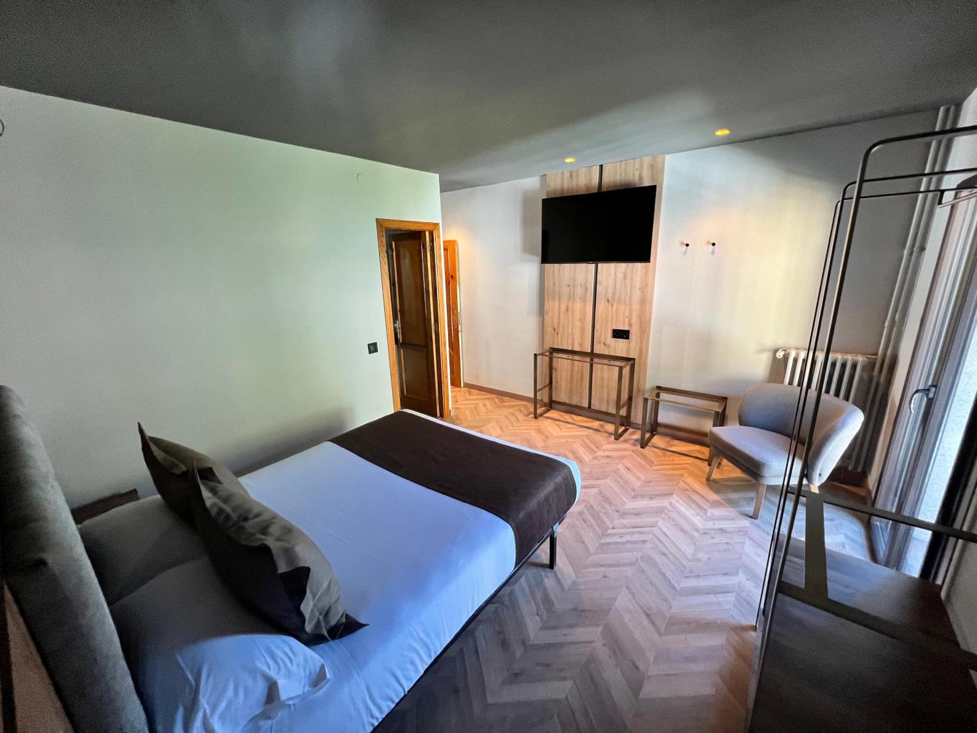 Hotel Yomo Petit Paris Encamp Exteriér fotografie