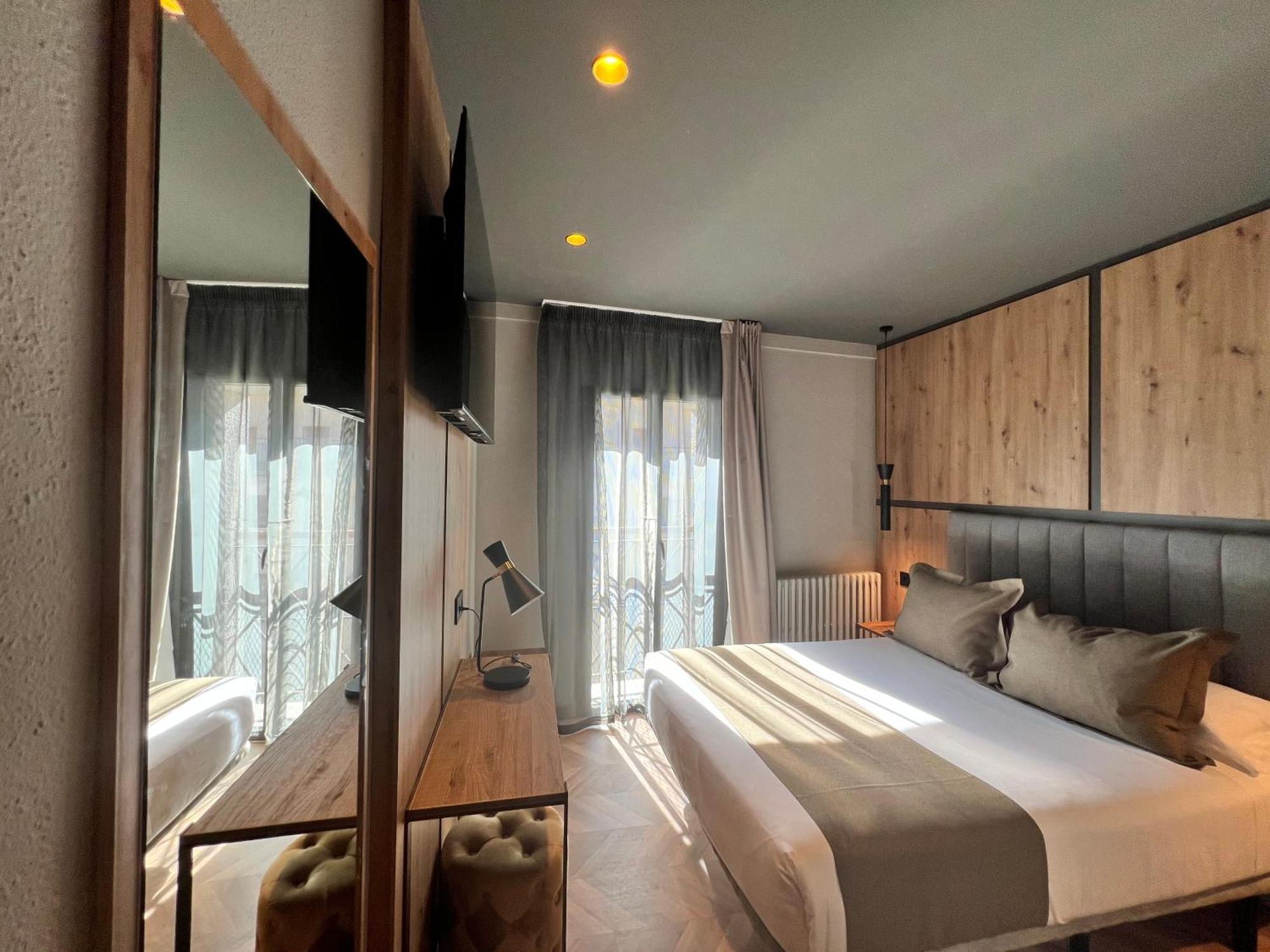 Hotel Yomo Petit Paris Encamp Exteriér fotografie
