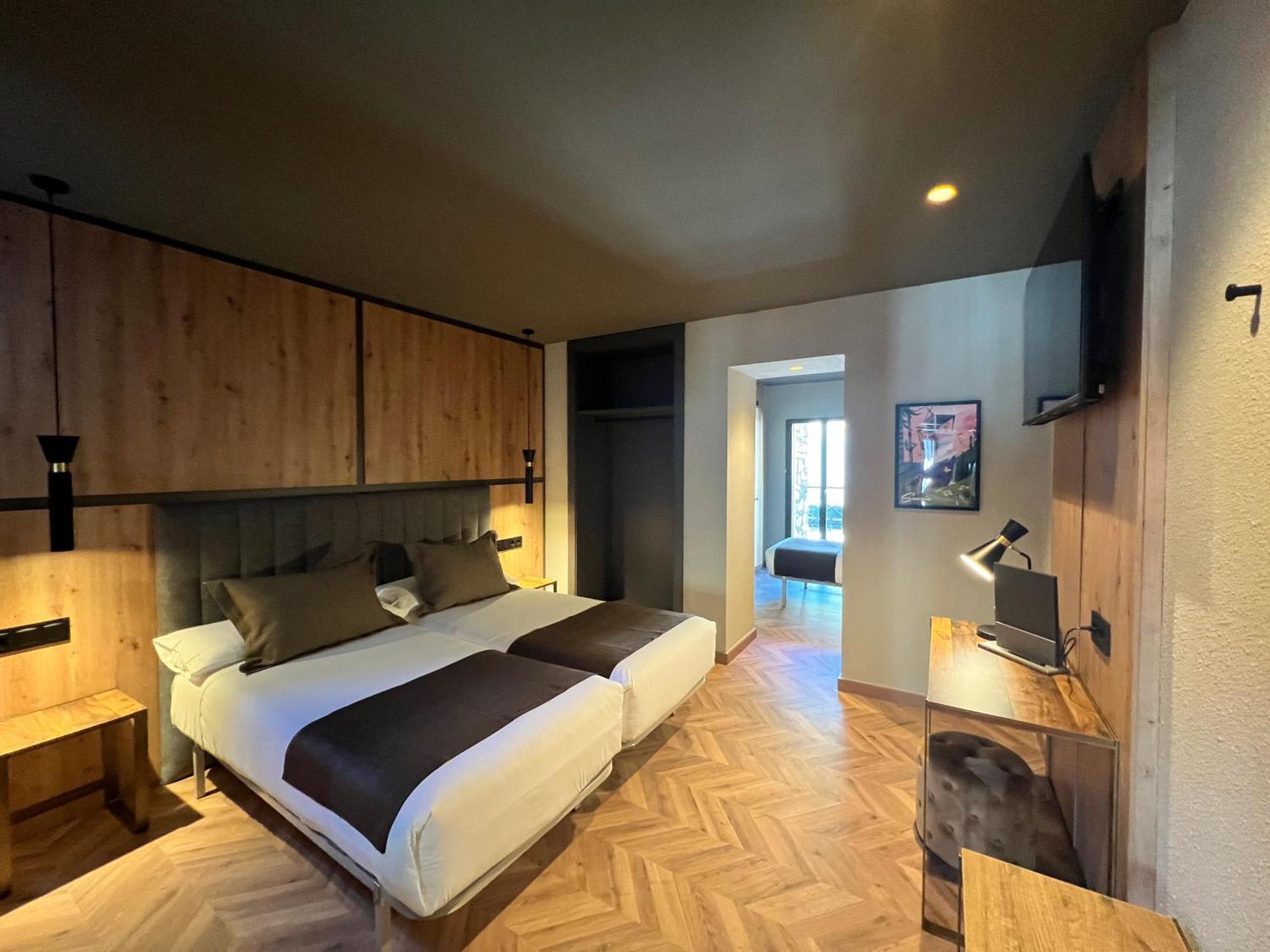 Hotel Yomo Petit Paris Encamp Exteriér fotografie