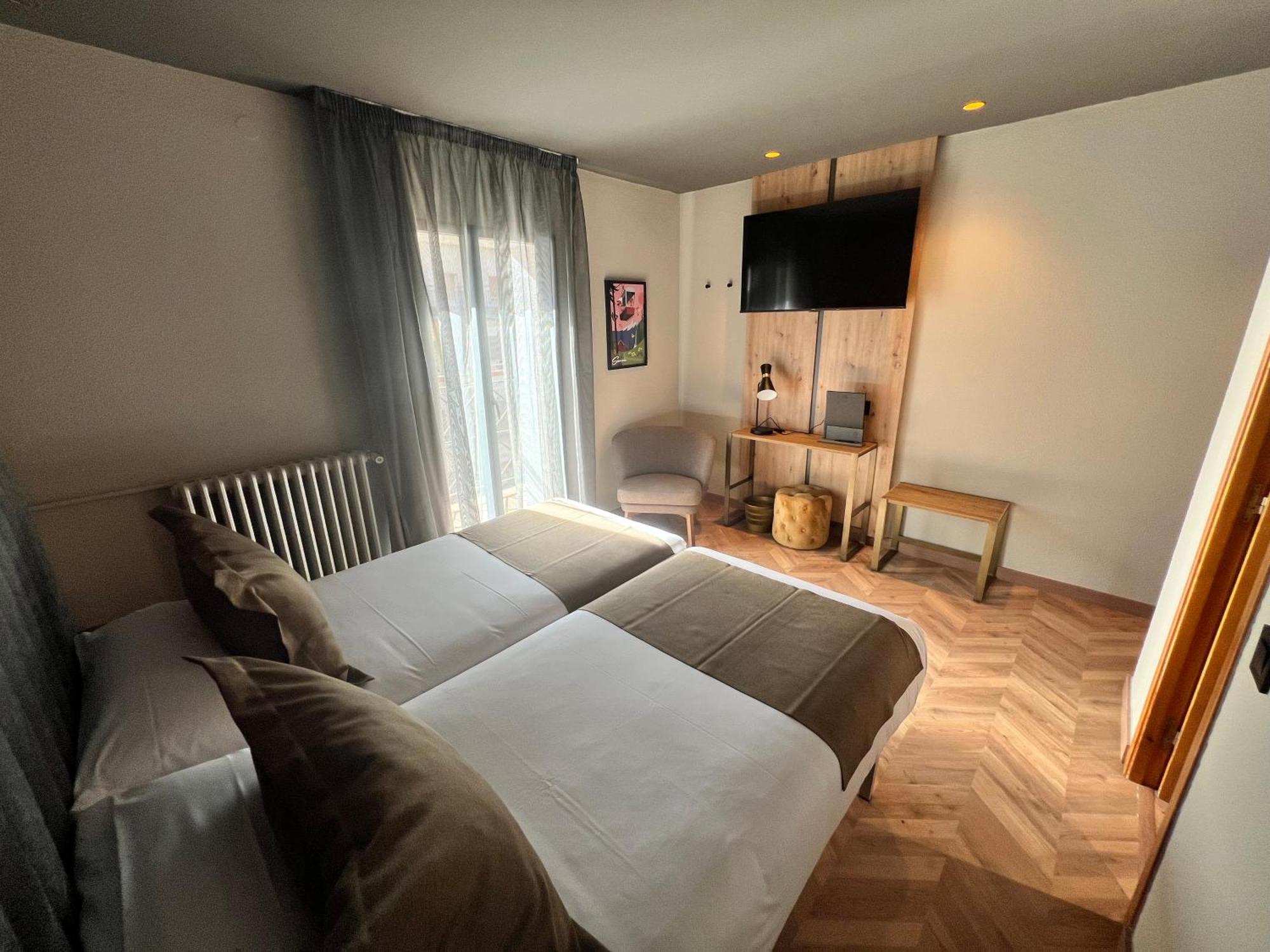 Hotel Yomo Petit Paris Encamp Exteriér fotografie
